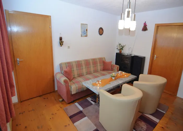 Schoenes Mit Grossem Garten Bei Vakantiehuis Stadlern