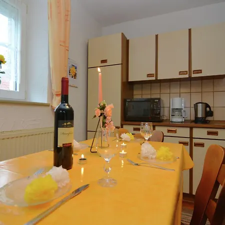 Casa vacanze Schoenes Mit Grossem Garten Bei