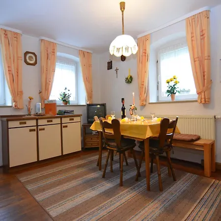 Дом отдыха Schoenes Mit Grossem Garten Bei
