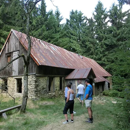 Schoenes Mit Grossem Garten Bei