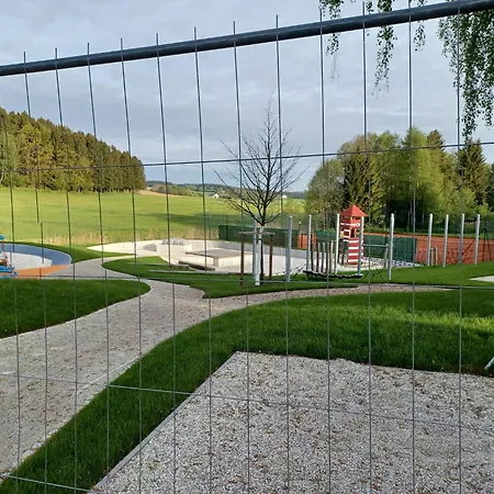 Schoenes Mit Grossem Garten Bei Casa vacanze *