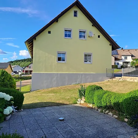 Schoenes Mit Grossem Garten Bei Stadlern